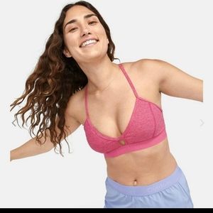 NWOT Outdoor Voices Steeplechase Sports Bra Pink